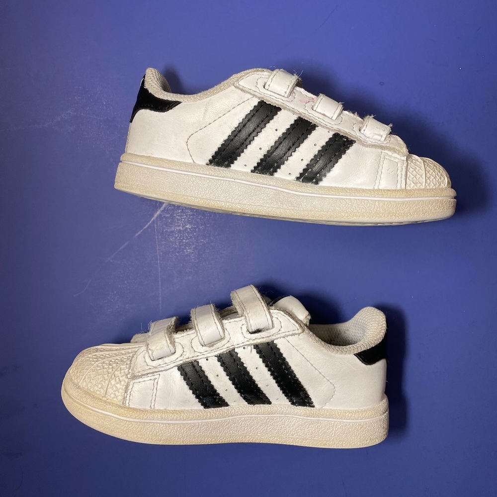 Adidas Black/White Superstar Toddlers SZ 7 Shoes - Picture 3 of 6